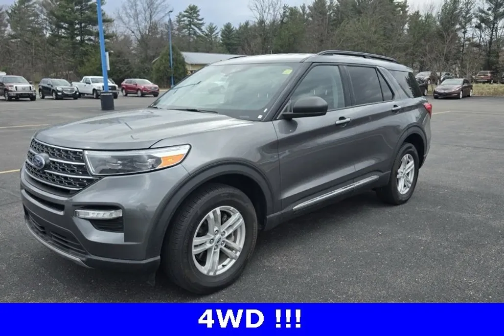 2023 Ford Explorer XLT photo 1
