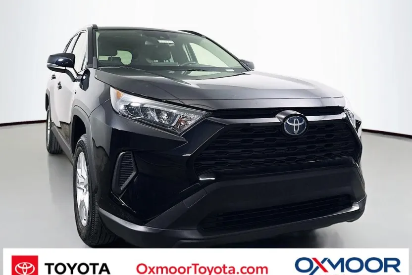 2020 Toyota RAV4 Hybrid LE photo 1