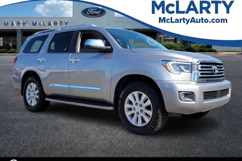 2018 Toyota Sequoia Platinum photo 1