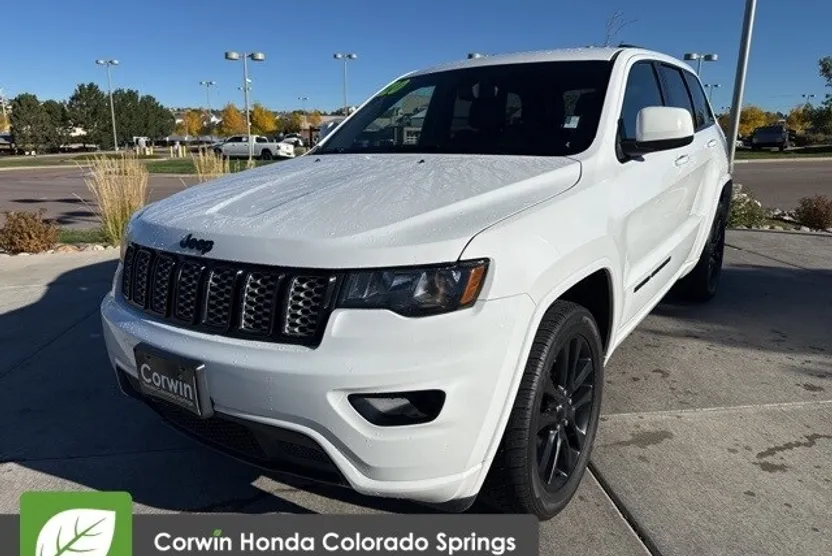 2020 Jeep Grand Cherokee Altitude photo 1