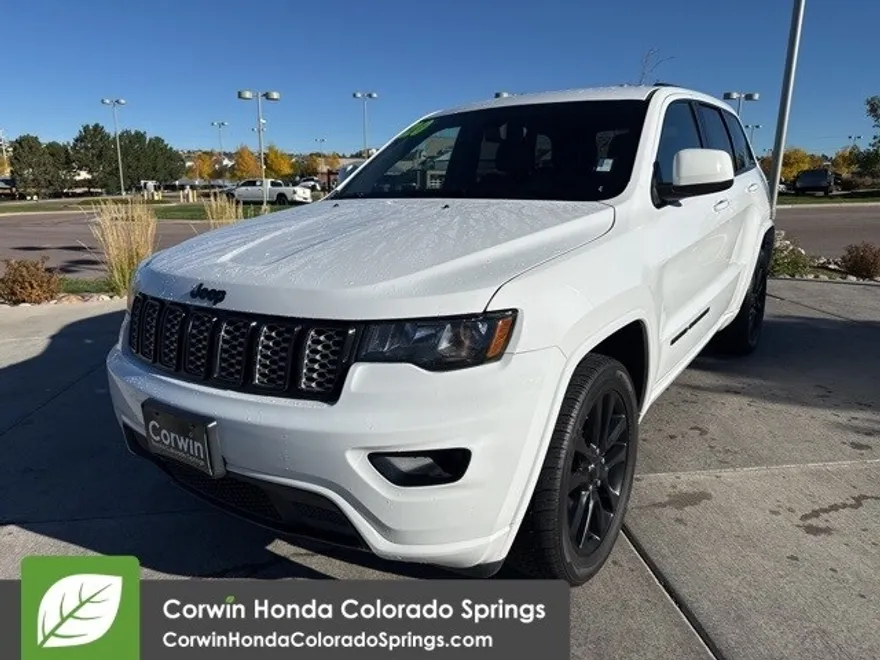 2020 Jeep Grand Cherokee Altitude photo 1