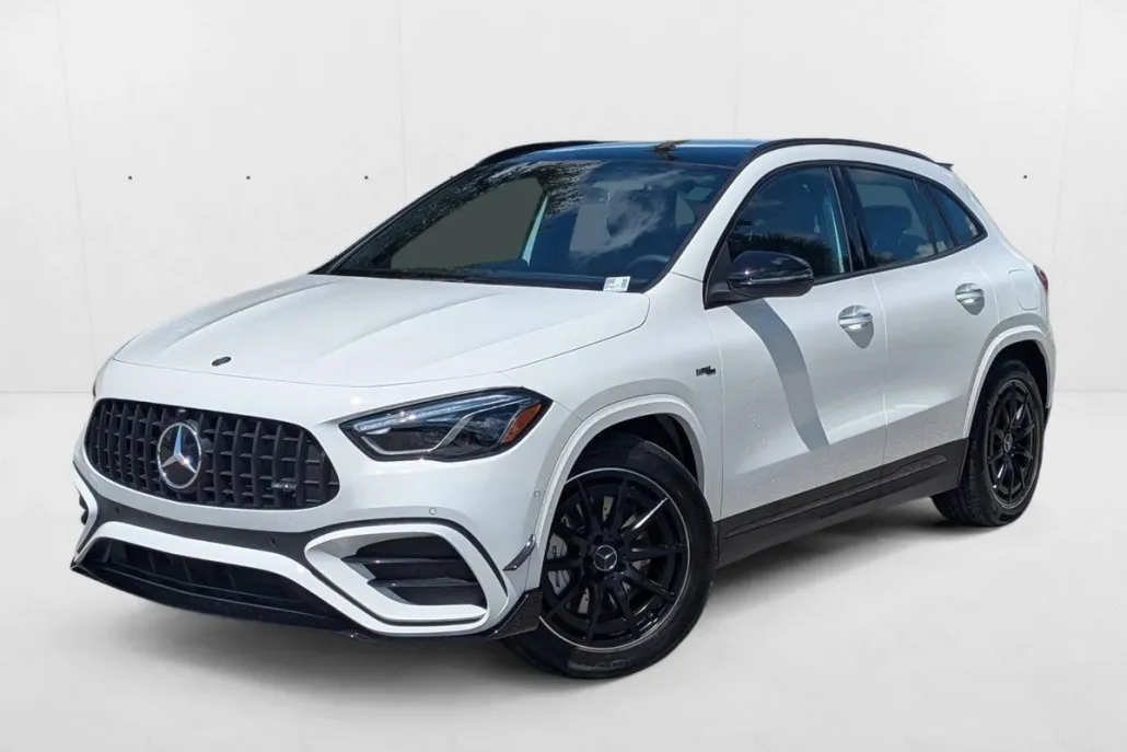 2025 Mercedes Benz GLA AMG 35 4MATIC photo 1