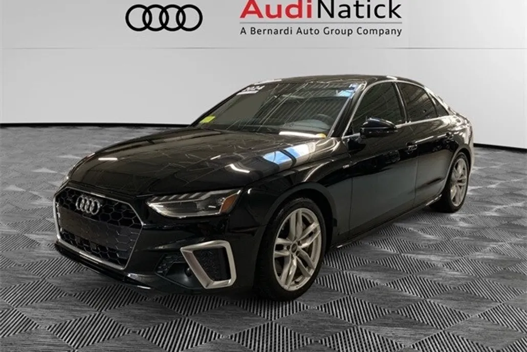 2024 Audi A4 45 S line Premium Plus photo 1