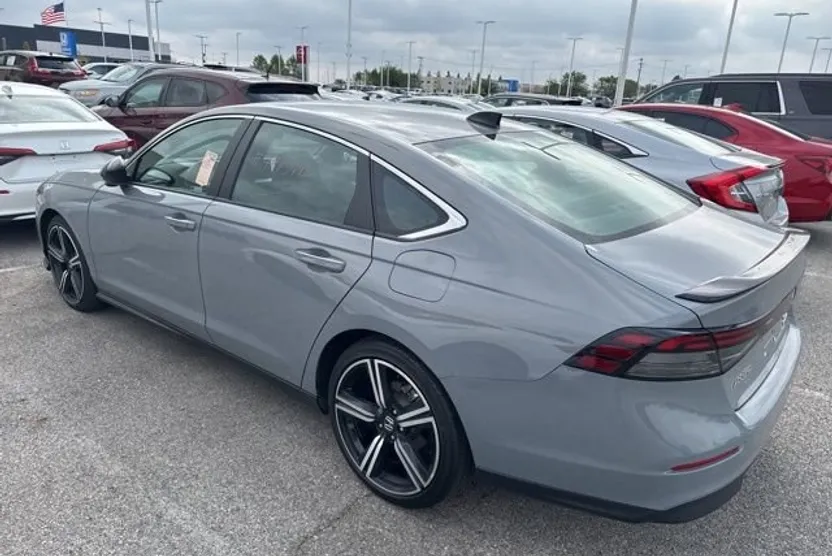 2024 Honda Accord Hybrid Sport photo 1
