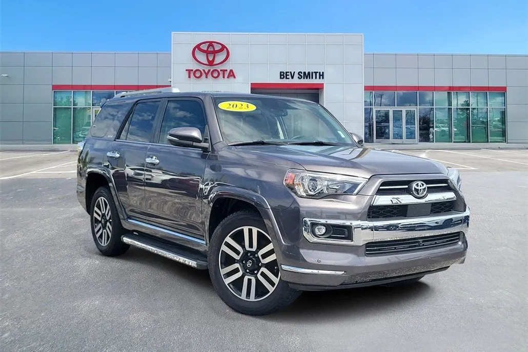 2023 Toyota 4Runner Limited photo 1