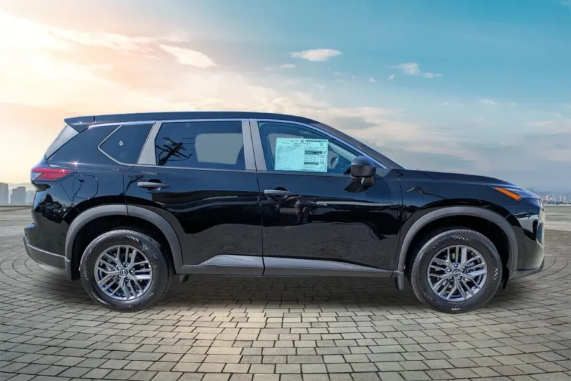 2026 Nissan Rogue S photo 1