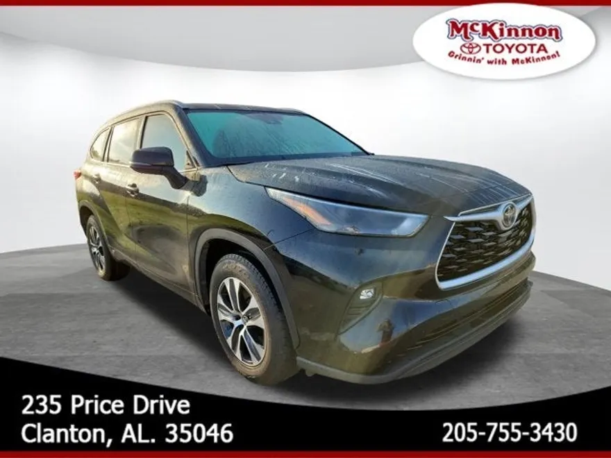 2022 Toyota Highlander XLE photo 1
