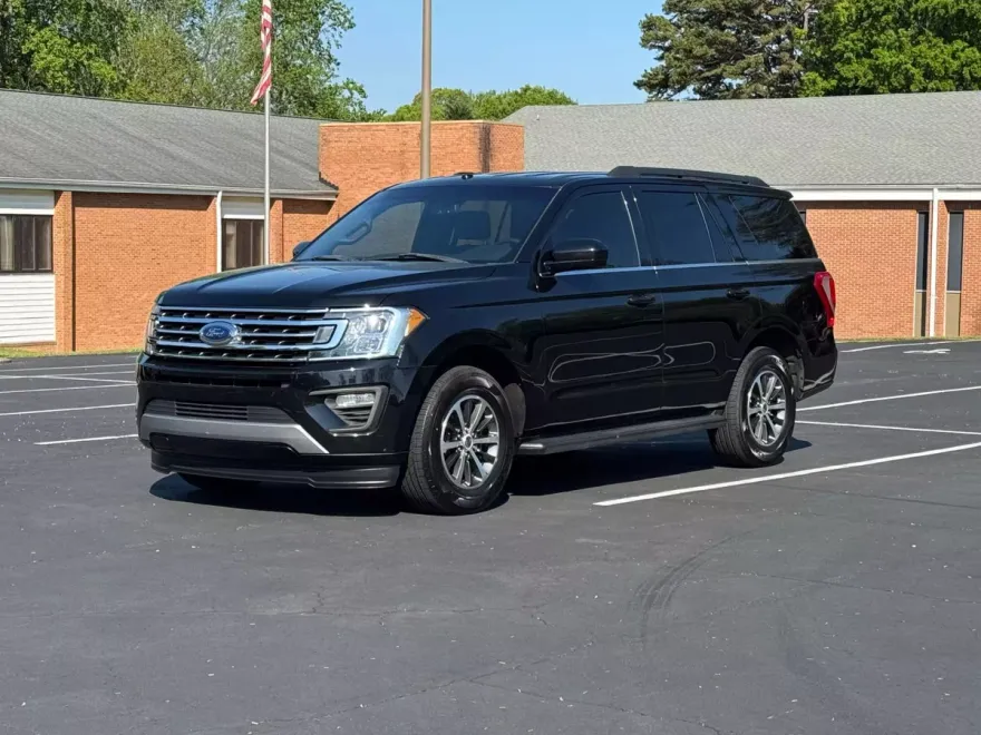 2018 Ford Expedition XLT photo 1