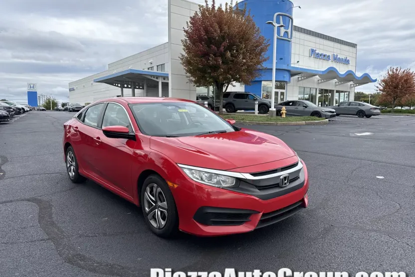 2018 Honda Civic LX photo 1