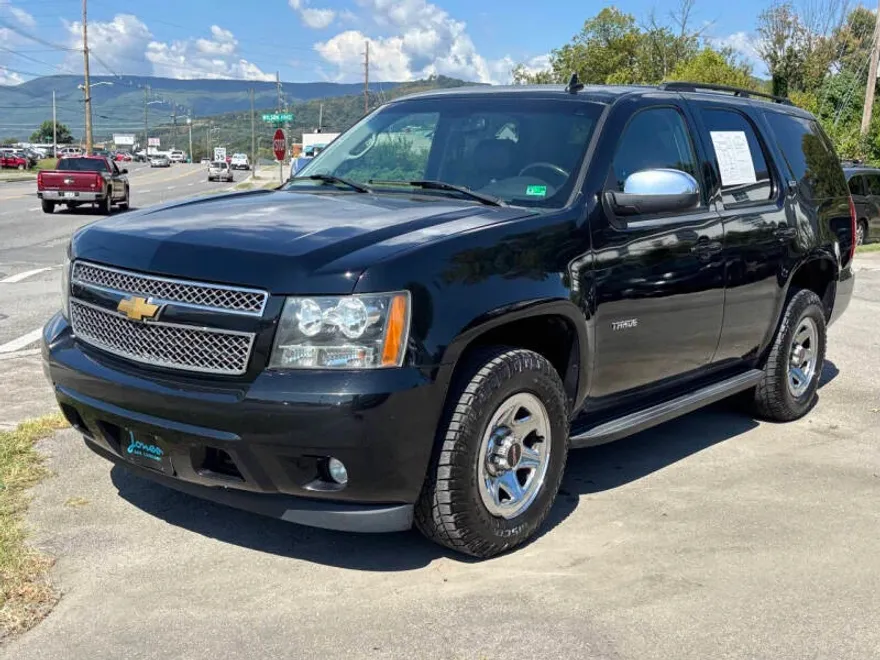 2008 Chevrolet Tahoe LTZ photo 1