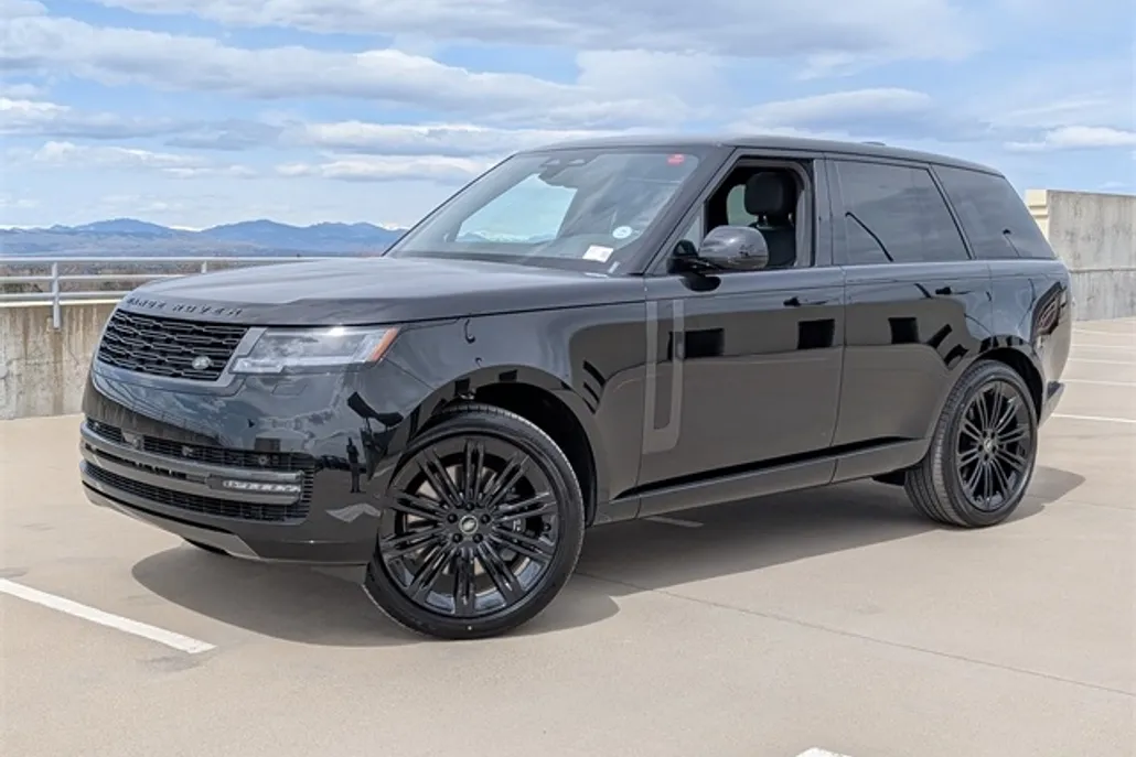 2025 Land Rover Range Rover SE photo 1