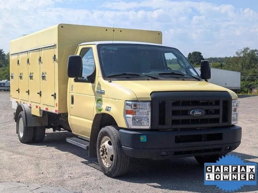 2019 Ford E-450 photo 1