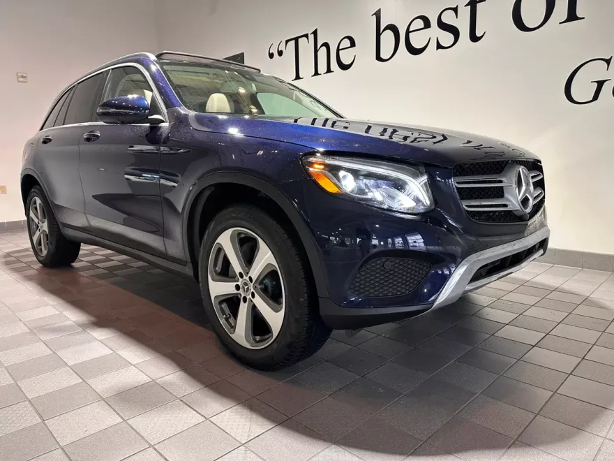 2019 Mercedes Benz GLC 300 4MATIC photo 1