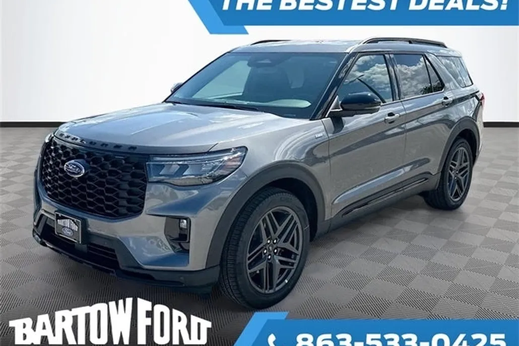 2025 Ford Explorer ST-Line photo 1