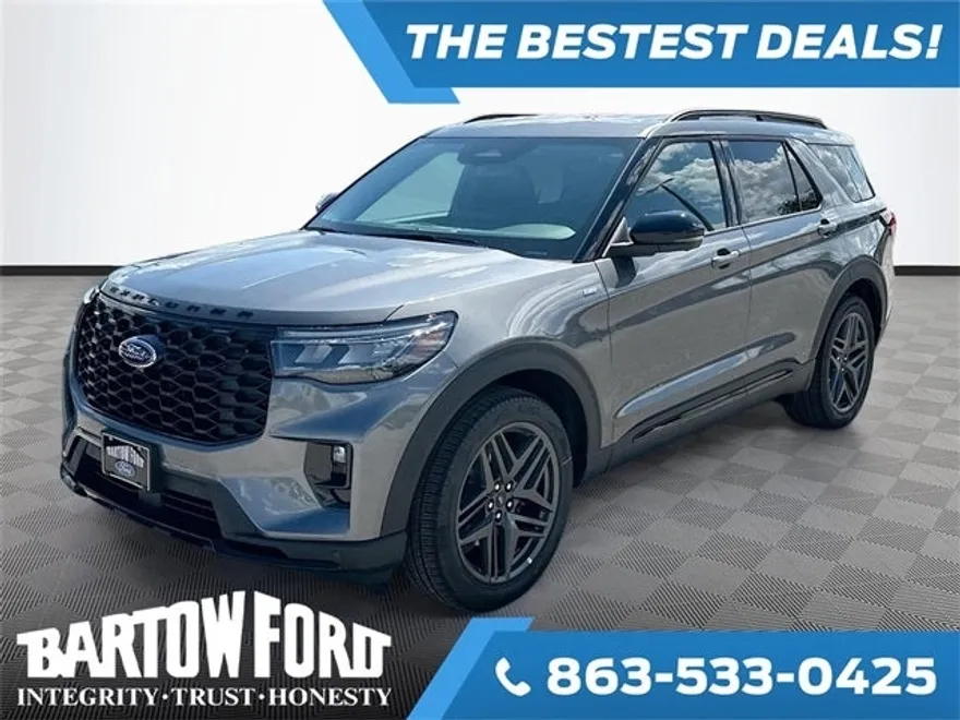 2025 Ford Explorer ST-Line photo 1
