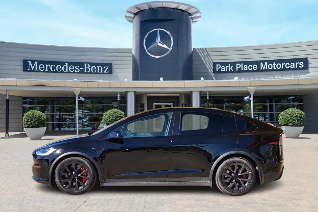 2023 Tesla Model X Standard Range photo 1