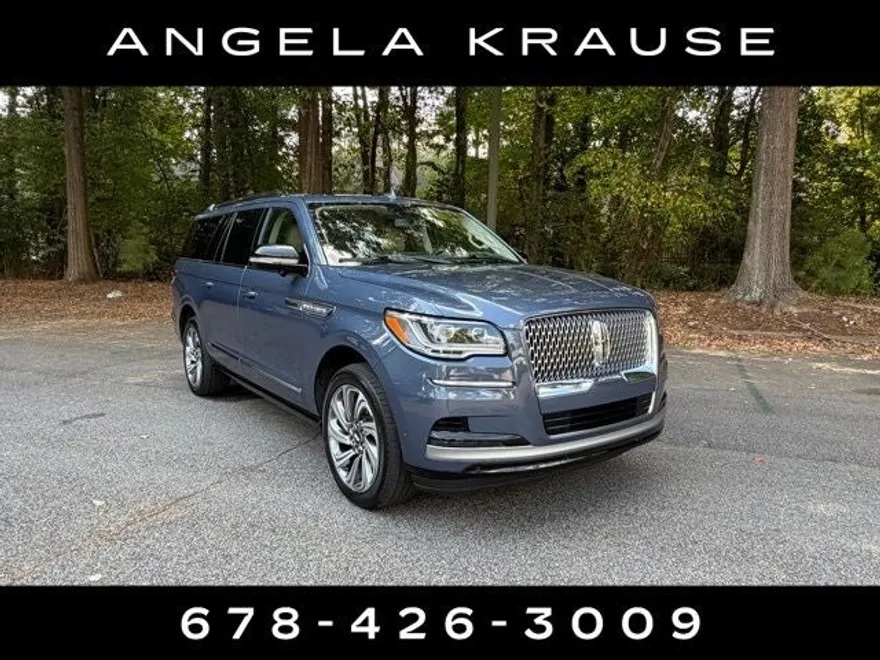 2023 Lincoln Navigator L Reserve photo 1