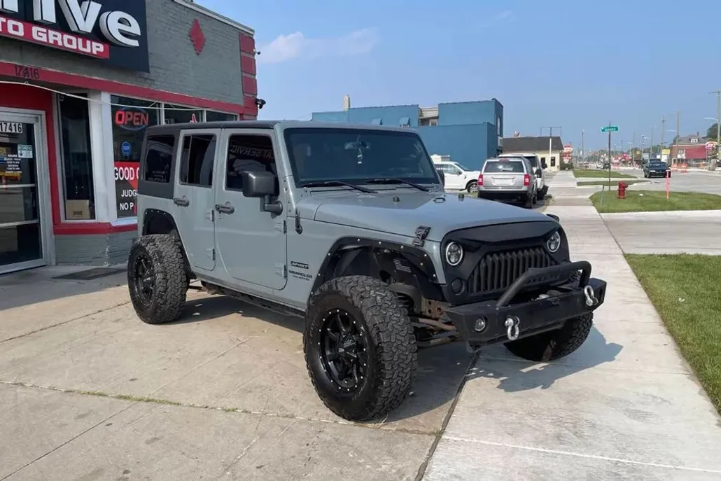 2015 Jeep Wrangler Unlimited Sport photo 1