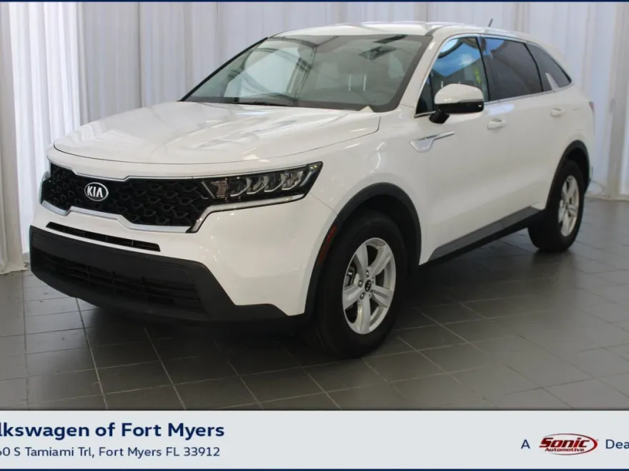 2021 Kia Sorento LX photo 1