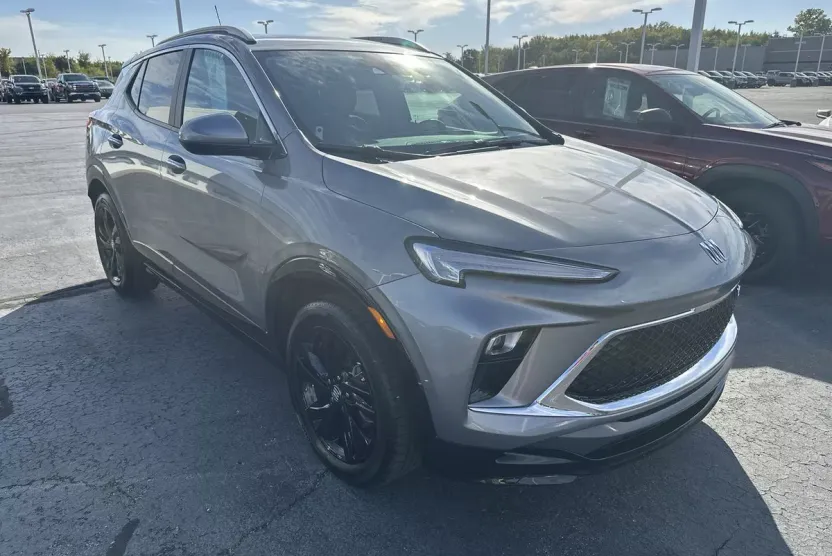 2024 Buick Encore GX Sport Touring photo 1