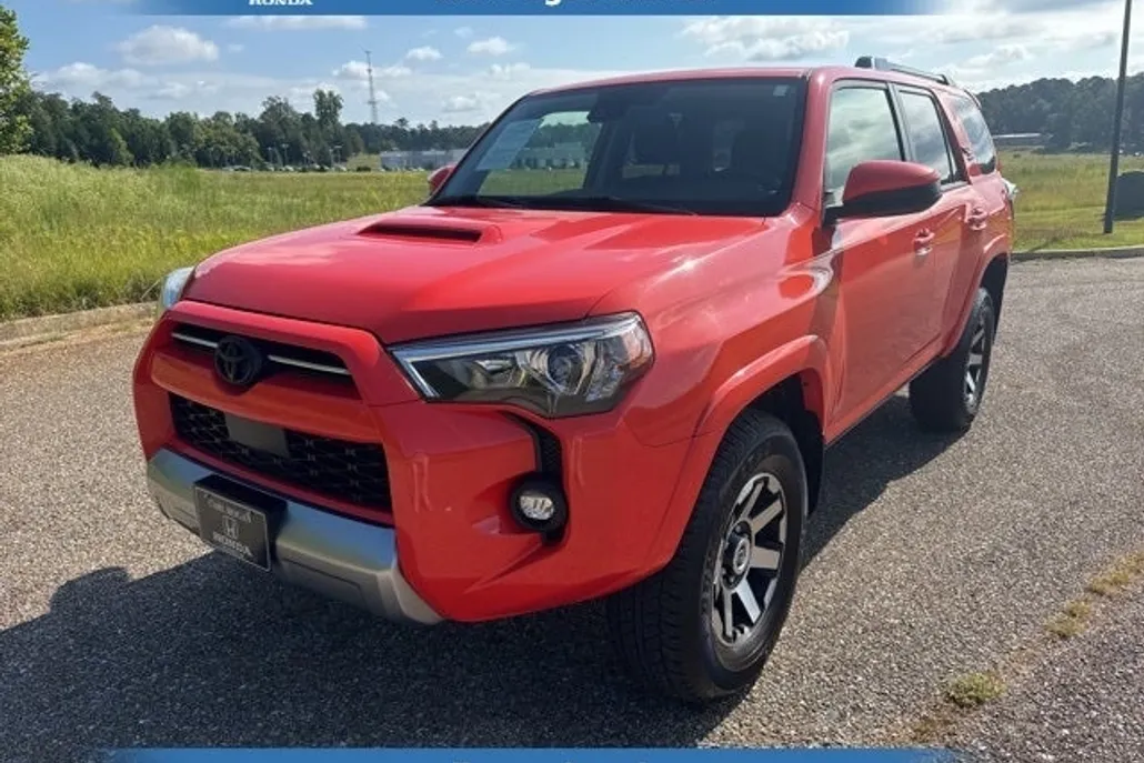 2024 Toyota 4Runner TRD Off-Road photo 1