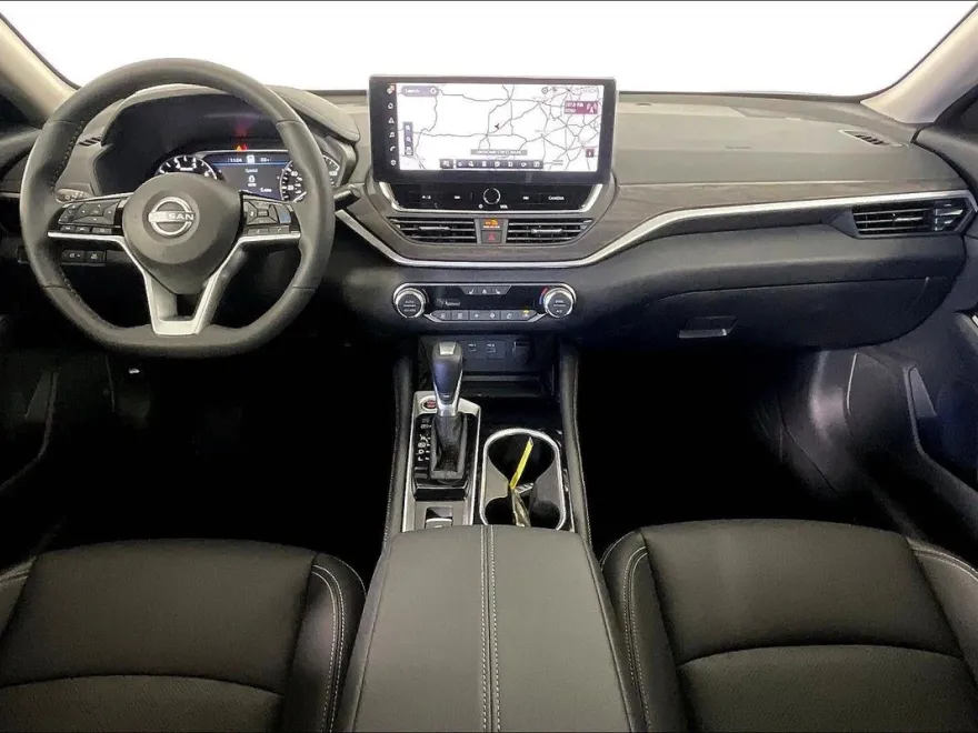 2025 Nissan Altima SL photo 1