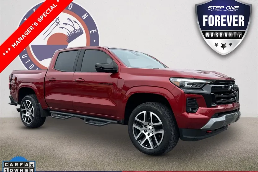 2023 Chevrolet Colorado Z71 photo 1