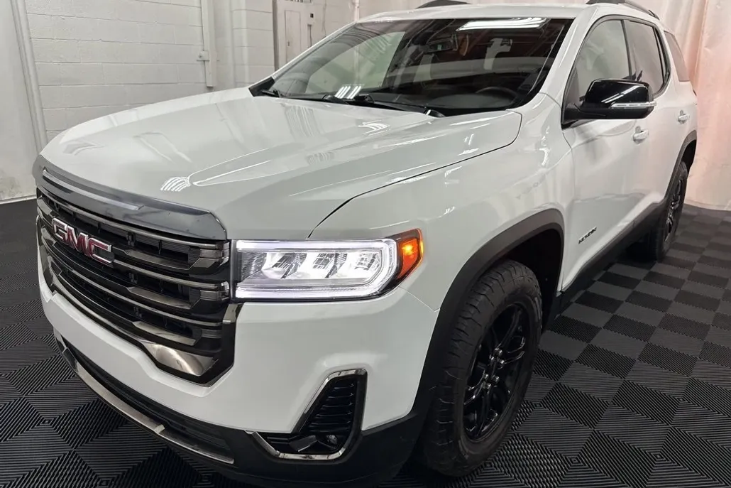 2023 Gmc Acadia AT4 photo 1