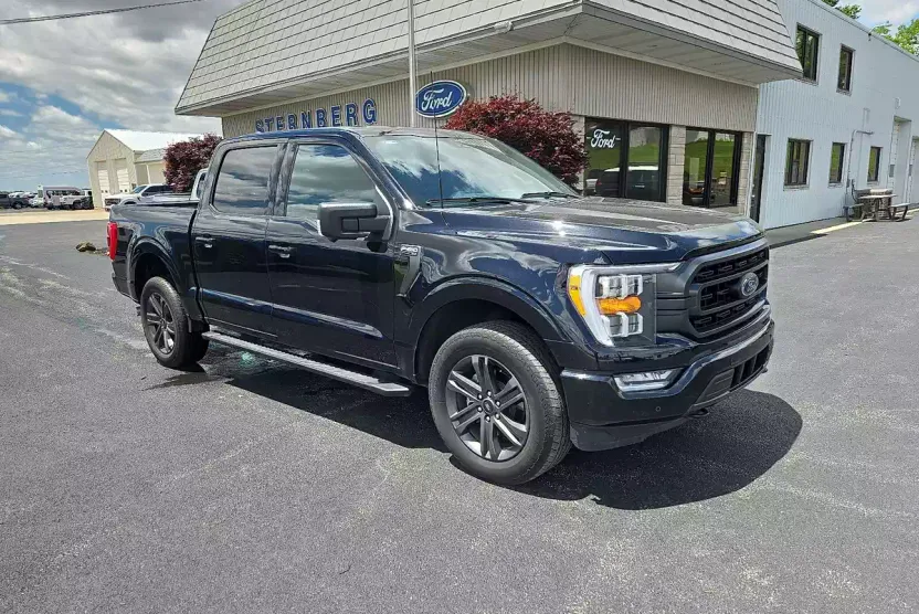 2023 Ford F-150 XLT photo 1