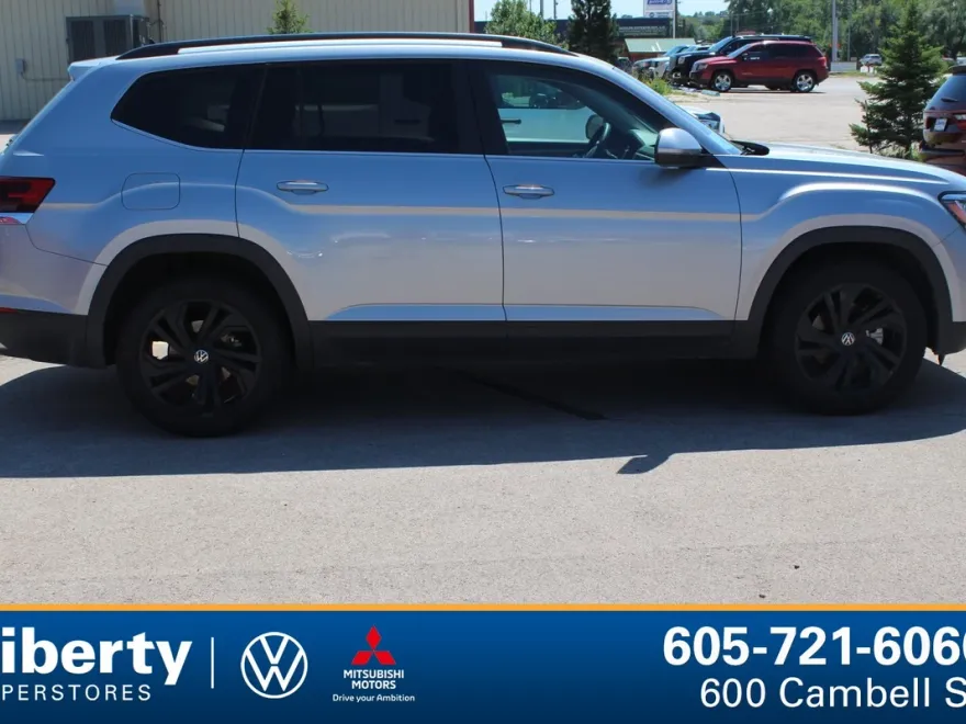 2022 Volkswagen Atlas V6 SE Technology photo 1
