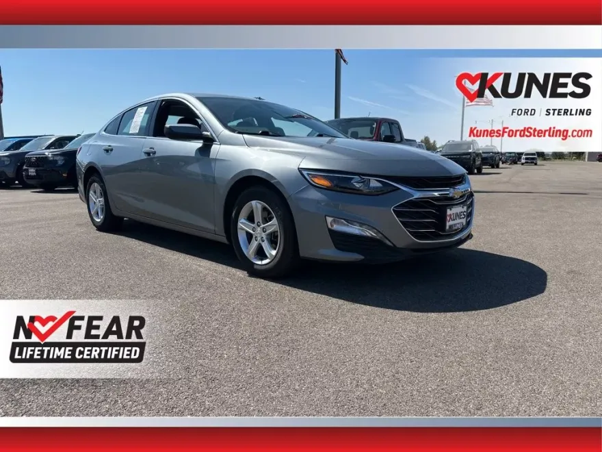 2023 Chevrolet Malibu 1LT photo 1