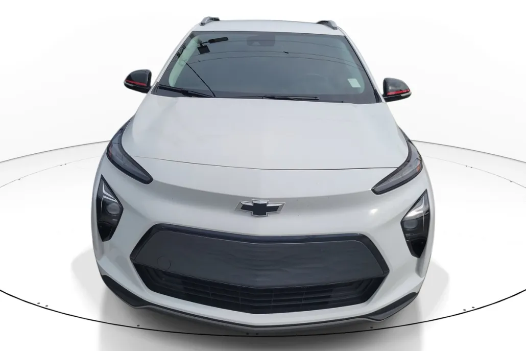 2023 Chevrolet Bolt EUV photo 1