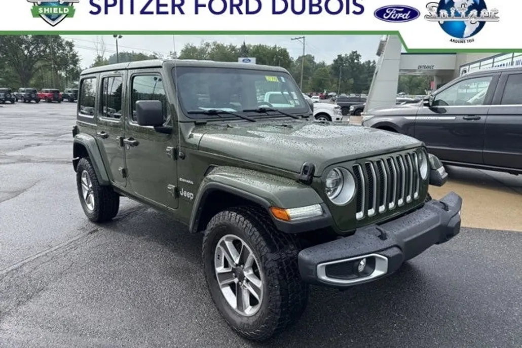 2022 Jeep Wrangler Unlimited Sahara photo 1