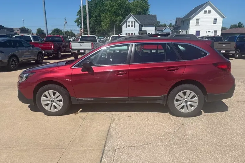 2018 Subaru Outback 2.5i photo 1