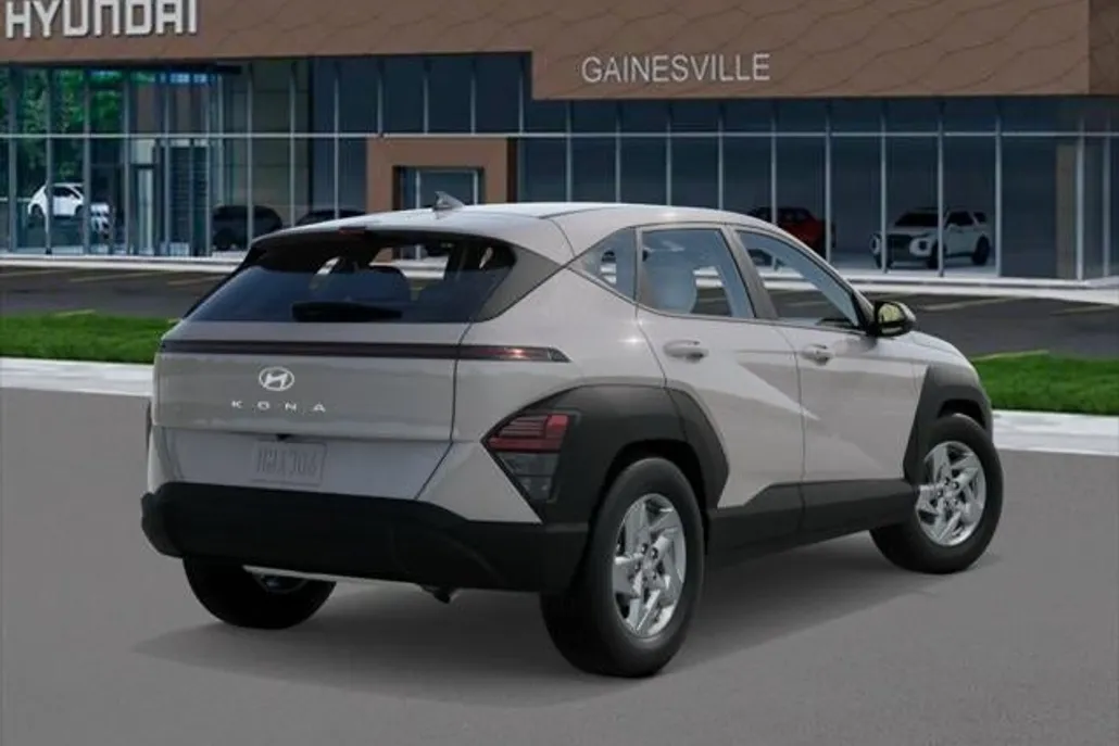 2026 Hyundai Kona SE photo 1