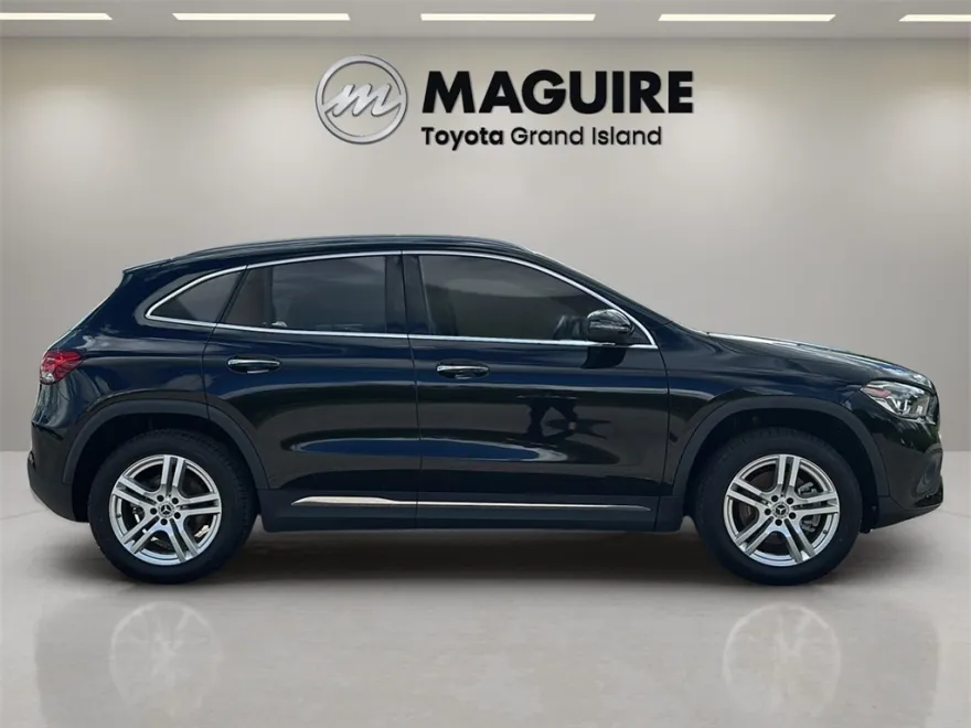 2022 Mercedes Benz GLA 250 4MATIC photo 1