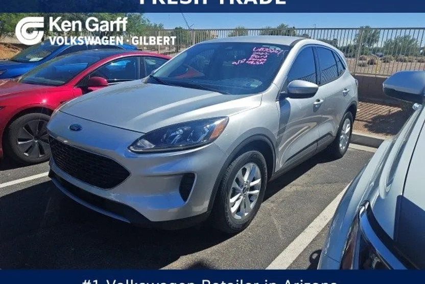2020 Ford Escape SE photo 1