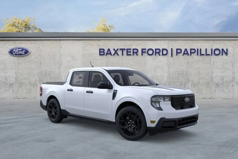 2025 Ford Maverick XLT photo 1