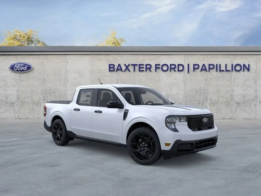 2025 Ford Maverick XLT photo 1