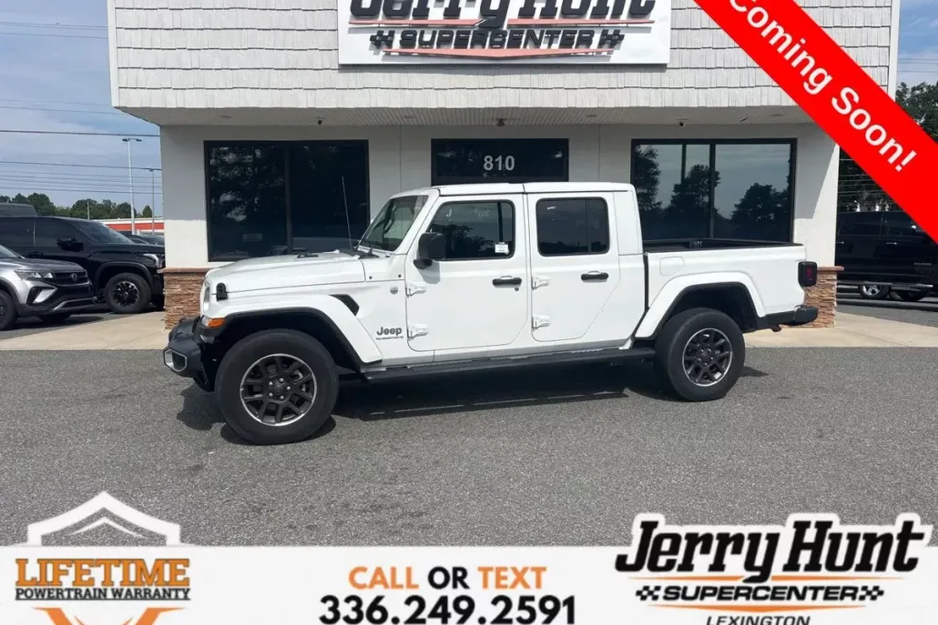 2023 Jeep Gladiator Overland photo 1