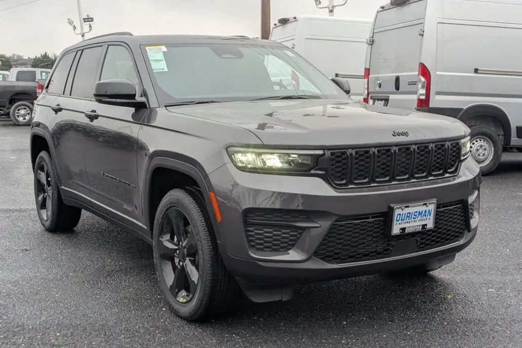2025 Jeep Grand Cherokee Altitude X photo 1