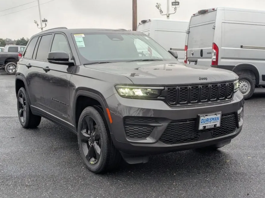 2025 Jeep Grand Cherokee Altitude X photo 1