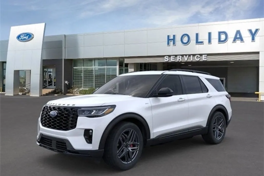 2025 Ford Explorer ST-Line photo 1