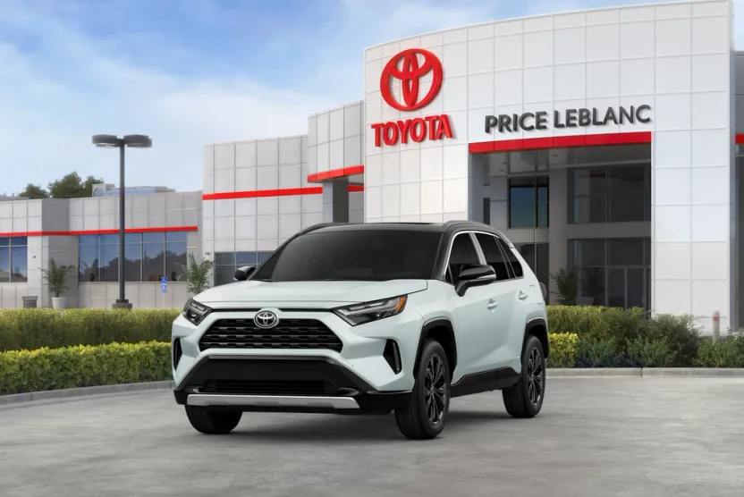 2025 Toyota RAV4 Hybrid XSE photo 1