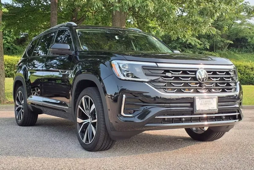 2025 Volkswagen Atlas SEL Premium R-Line photo 1