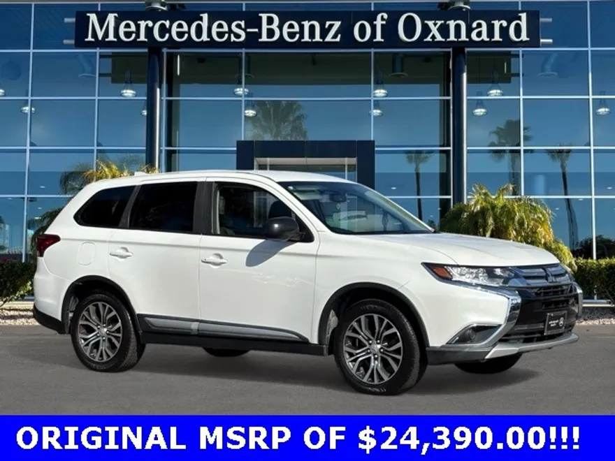 2017 Mitsubishi Outlander ES photo 1