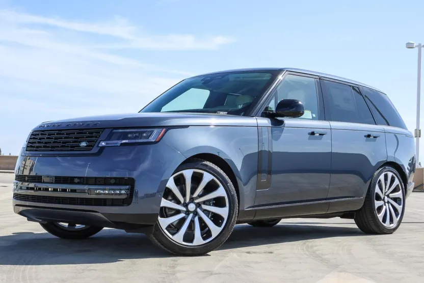 2025 Land Rover Range Rover SE photo 1