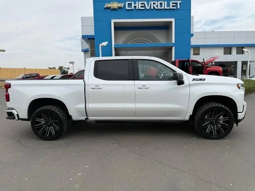 2022 Chevrolet Silverado 1500 RST photo 1