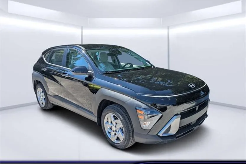 2026 Hyundai Kona SE photo 1