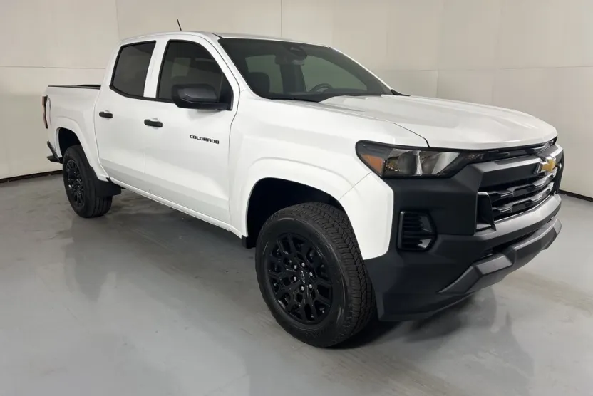 2026 Chevrolet Colorado Work Truck photo 1
